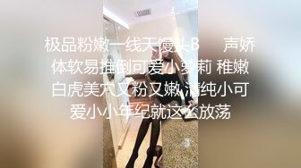 单男大战520少妇，骚妇说很热有没有开空调