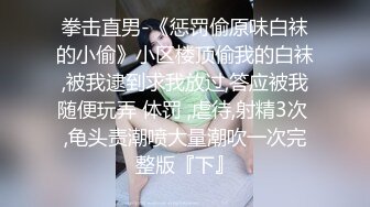 新疆网红脸粉奶少妇和炮友啪啪，性感大屁股扣逼上位骑乘大力猛操，很是诱惑喜欢不要错过