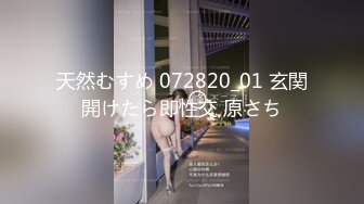 脯乳期时尚辣妈,奶水充足,奶头肿胀不断滴奶,闺女睡着了,聊会臊