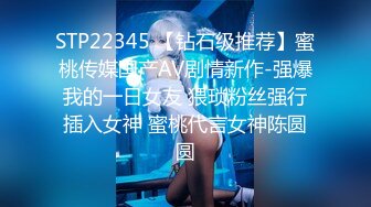  娇小美女你的小心脏啊‘小爱同学，把音量调到百分之15’，骚妞随着音乐嗨起