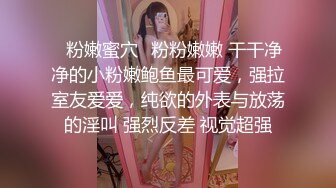 风骚的良家小少妇全程露脸大秀发骚，性感的女仆情趣装诱惑狼友，听指挥道具抽插蹂躏骚穴，浪叫不止精彩刺激