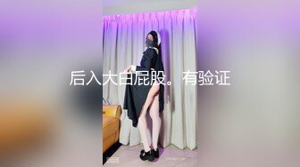 【公交车】公交车站塞震动蛋自慰，路上车来车往-Pornhub.com