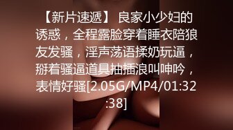 洗手间爆草我的骚货女友～穿个这衣服就是勾引我操她～要精尽人亡啊