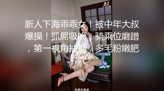 漂亮轻熟女吃鸡啪啪 身材丰满 小穴又舔又抠爽到抽搐不停 被无套输出 内射 操的非常满意