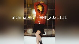 2024新流出黑客破解 美容院监控摄像头偷拍屌丝男和几个靓妹刀片刮激光去逼毛